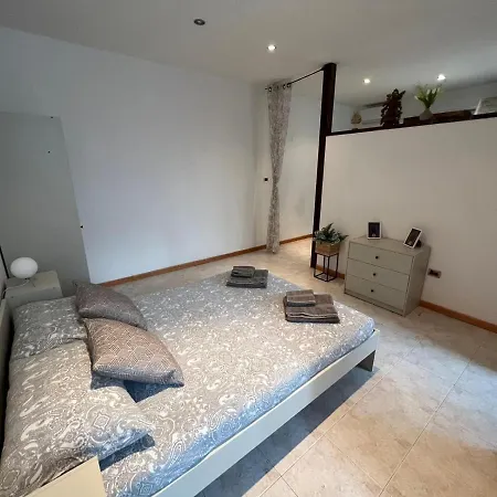 M's Residences Muzio Apartman *